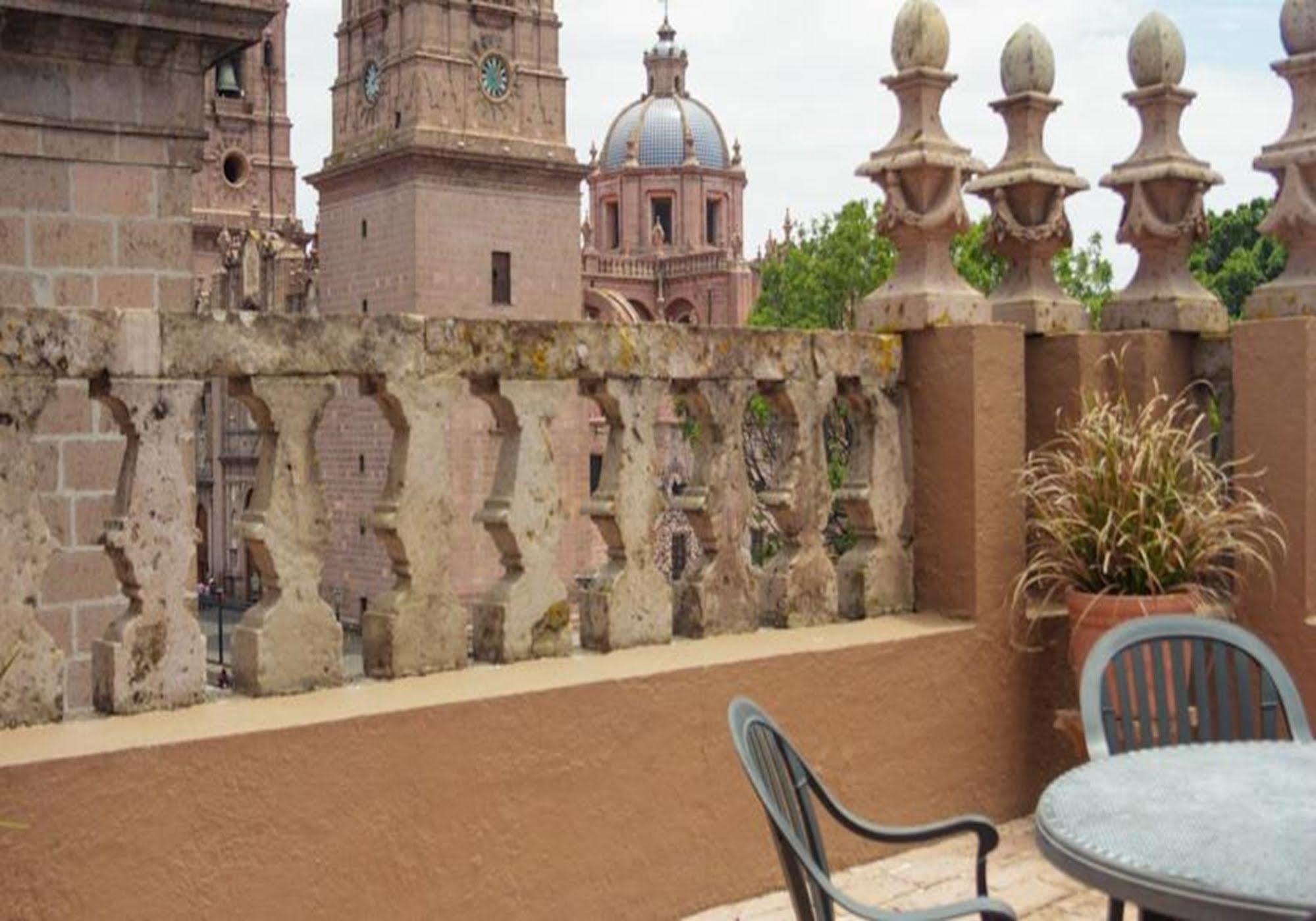 Mision Catedral Morelia Exterior photo